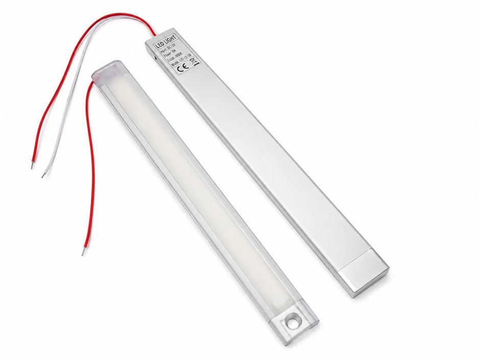 12V LED šviestuvas 2 vnt.