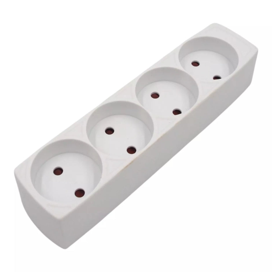 Gelia keturių lizdų rozetė (be laido)