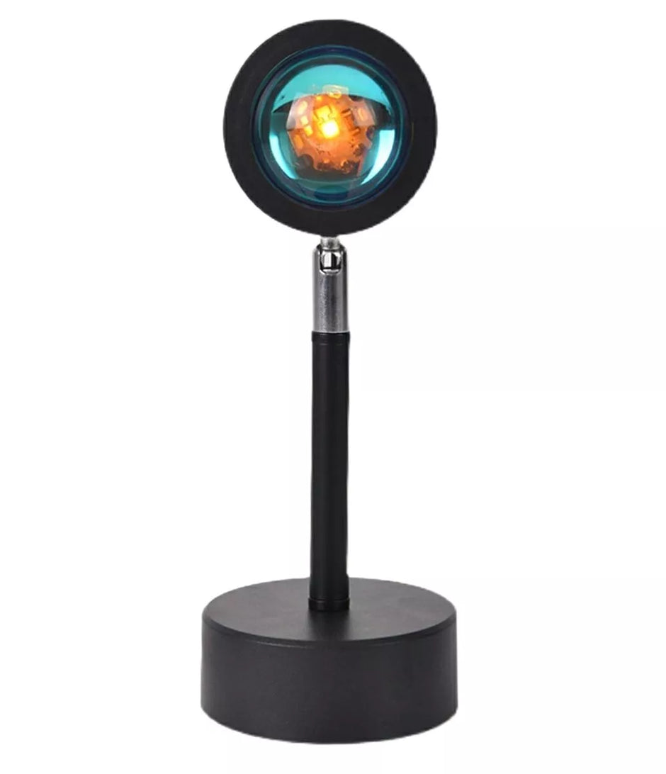 Kompaktiška LED saulėlydžio lempa